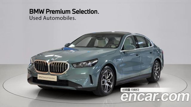 BMW 5-Series 2026 — photo 1