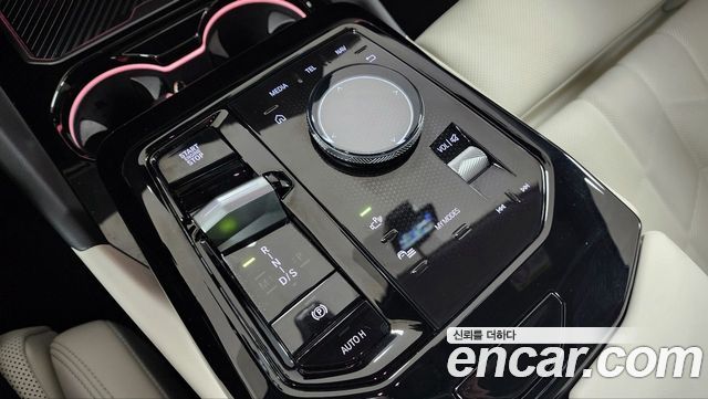 BMW 5-Series 2026 — photo 9