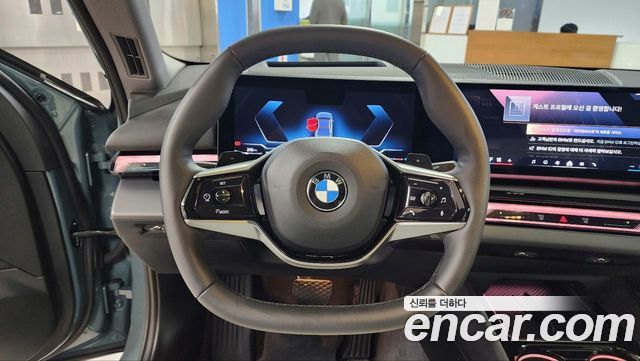 BMW 5-Series 2026 — photo 12