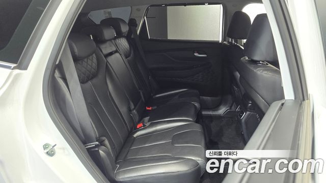 Hyundai Santafe 2021 — photo 17