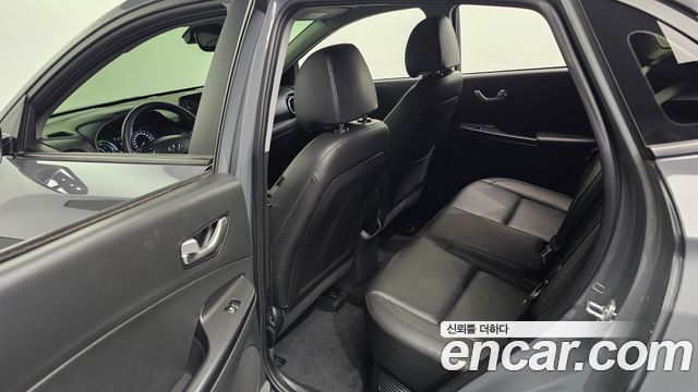 Hyundai Kona 2021 — photo 11