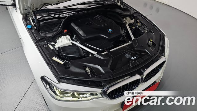 BMW 5-Series 2020 — photo 6