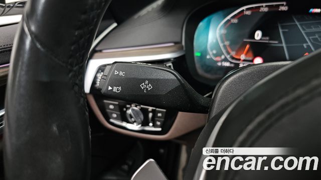 BMW 5-Series 2020 — photo 21