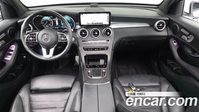 Mercedes-Benz GLC-Class 2020 — photo 10