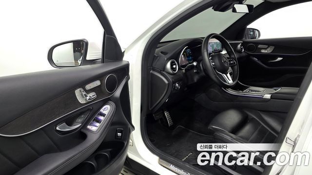 Mercedes-Benz GLC-Class 2020 — photo 13