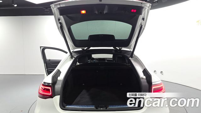 Mercedes-Benz GLC-Class 2020 — photo 24