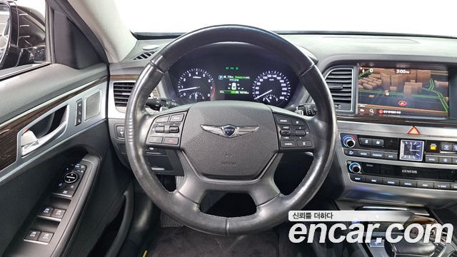 Genesis G80 2019 — photo 19