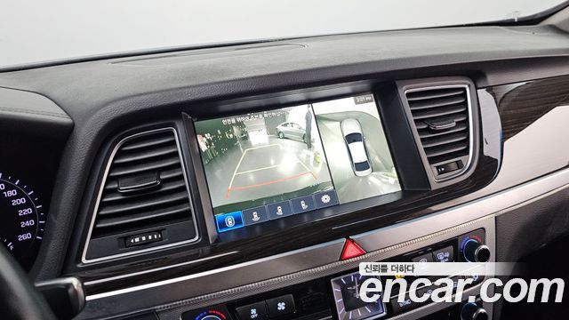 Genesis G80 2019 — photo 22