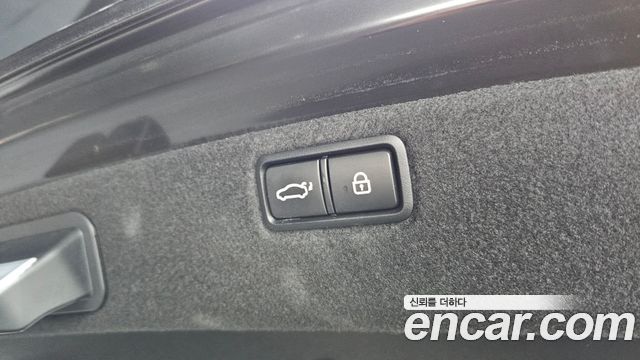 Genesis G80 2019 — photo 25