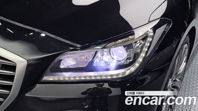 Genesis G80 2019 — photo 8