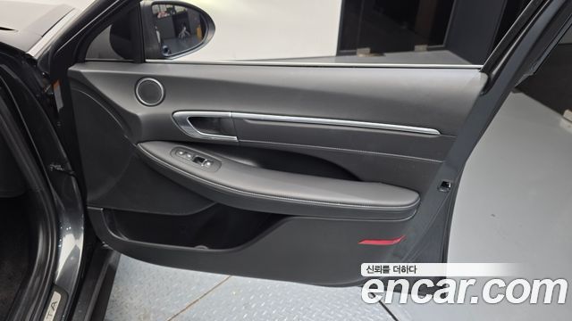 Hyundai Sonata 2022 — photo 15