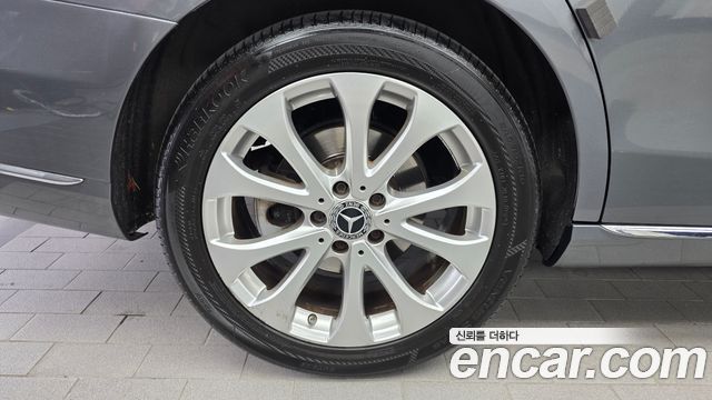Mercedes-Benz E-Class 2019 — photo 5