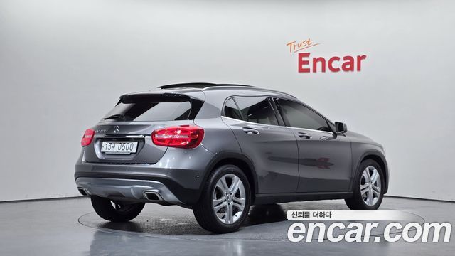 Mercedes-Benz GLA-Class 2016 — photo 2