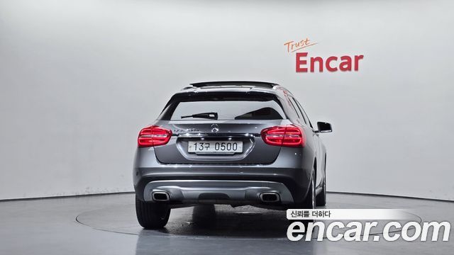 Mercedes-Benz GLA-Class 2016 — photo 4