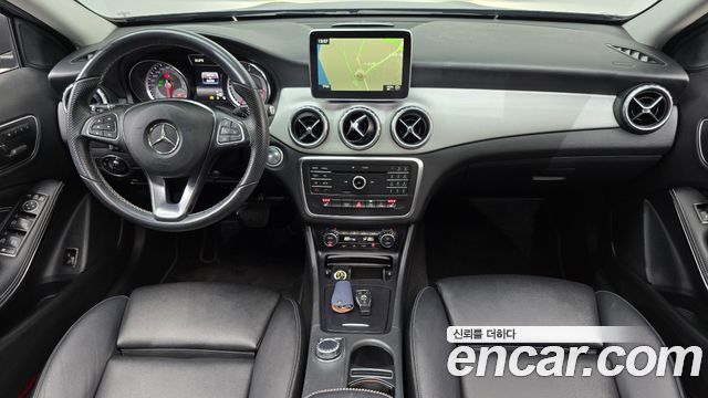 Mercedes-Benz GLA-Class 2016 — photo 7