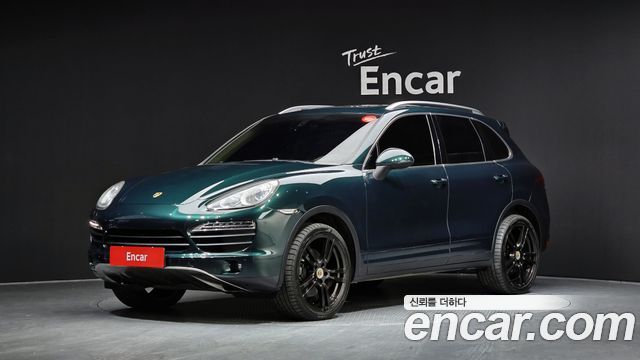 Porsche Cayenne 2011 — photo 1