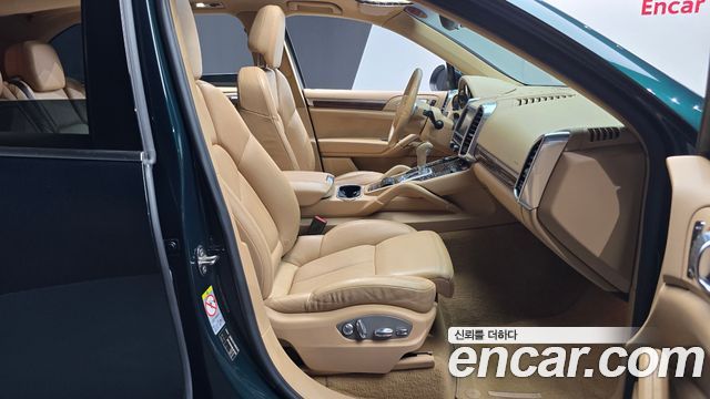 Porsche Cayenne 2011 — photo 11
