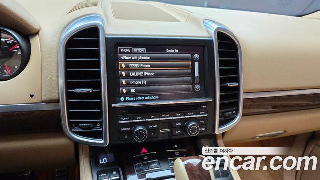 Porsche Cayenne 2011 — photo 14