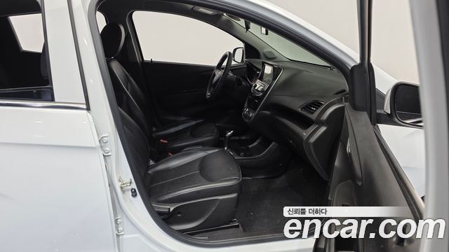 Chevrolet Korea Spark 2018 — photo 11