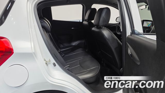 Chevrolet Korea Spark 2018 — photo 12
