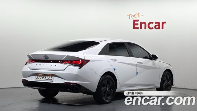 Hyundai AVANTE 2023 — photo 2
