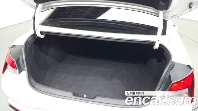 Hyundai AVANTE 2023 — photo 25