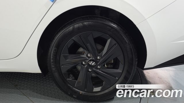 Hyundai AVANTE 2023 — photo 7