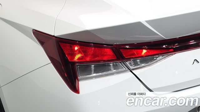 Hyundai AVANTE 2023 — photo 9