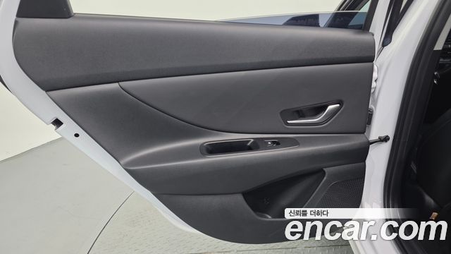 Hyundai AVANTE 2023 — photo 15