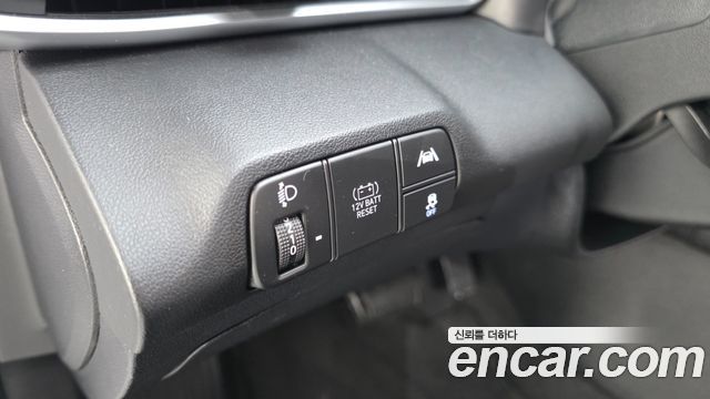 Hyundai AVANTE 2023 — photo 27