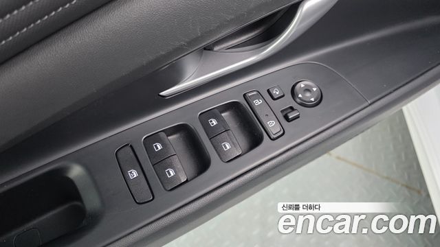 Hyundai AVANTE 2023 — photo 30