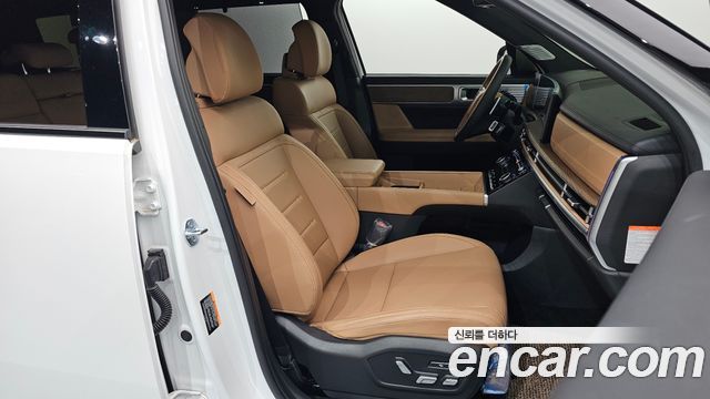 Hyundai Santafe 2025 — photo 17