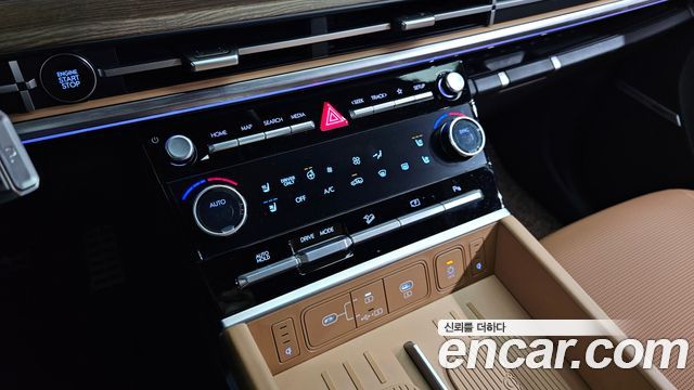 Hyundai Santafe 2025 — photo 23