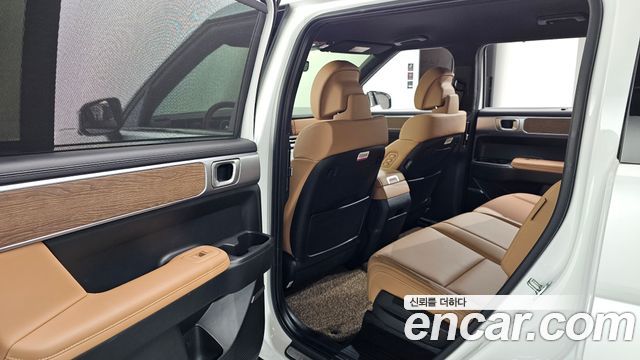 Hyundai Santafe 2025 — photo 16