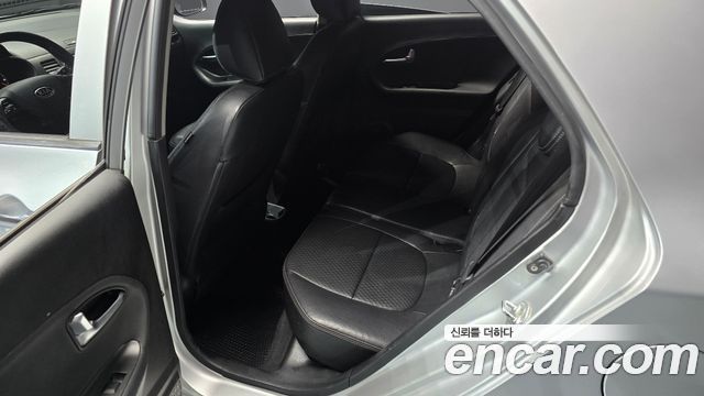 Kia morning 2012 — photo 12