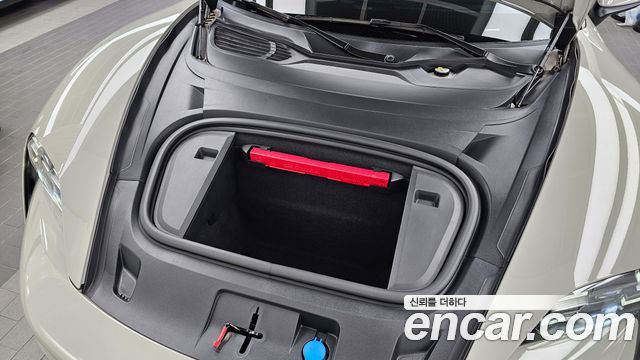 Porsche Taycan 2022 — photo 6