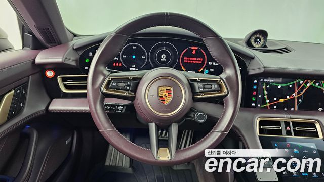 Porsche Taycan 2022 — photo 19
