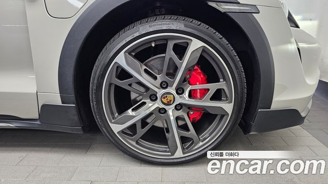 Porsche Taycan 2022 — photo 7
