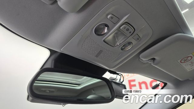 Peugeot 2008 2018 — photo 24
