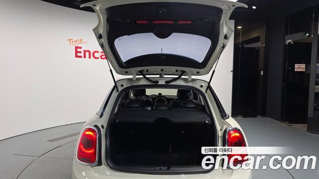 Mini Cooper 2018 — photo 20