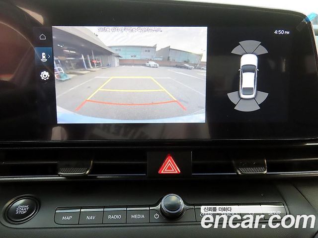 Hyundai AVANTE 2023 — photo 14