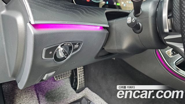 Mercedes-Benz CLS-Class 2022 — photo 25