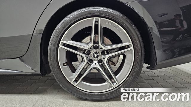 Mercedes-Benz CLS-Class 2022 — photo 7
