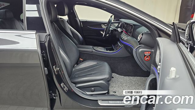 Mercedes-Benz CLS-Class 2022 — photo 16