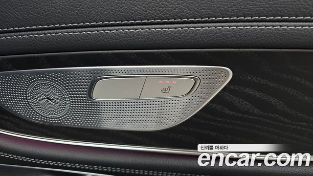 Mercedes-Benz CLS-Class 2022 — photo 29
