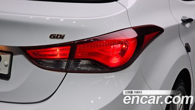 Hyundai AVANTE 2014 — photo 9