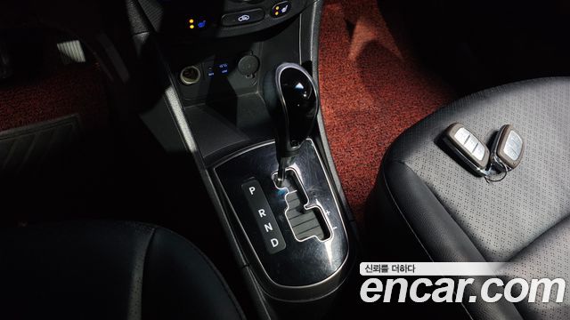 Hyundai Accent 2017 — photo 12