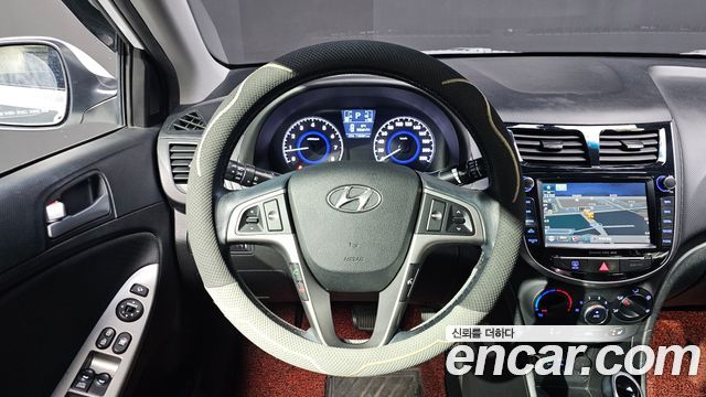 Hyundai Accent 2017 — photo 19