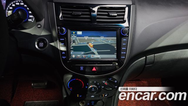 Hyundai Accent 2017 — photo 20