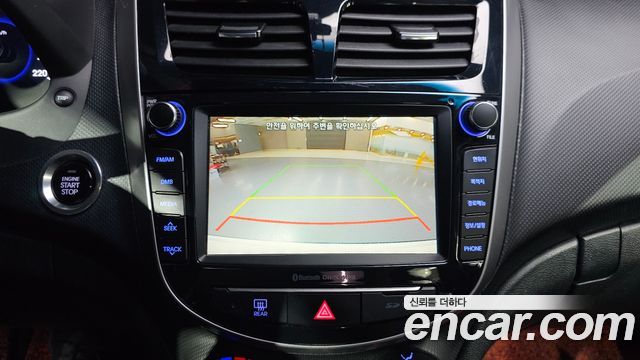 Hyundai Accent 2017 — photo 21